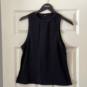 Black lululemon workout tank